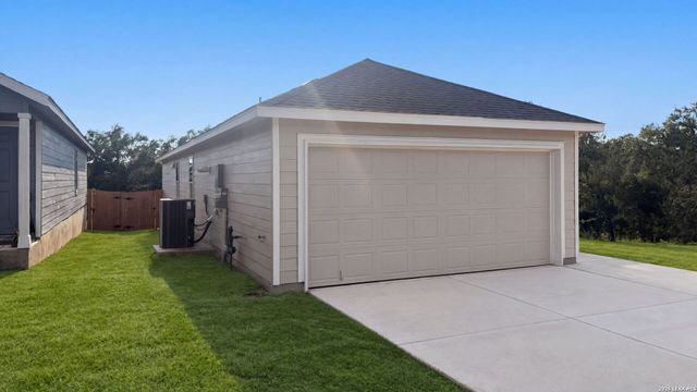 407 Layne Overlook, San Antonio, TX 78253