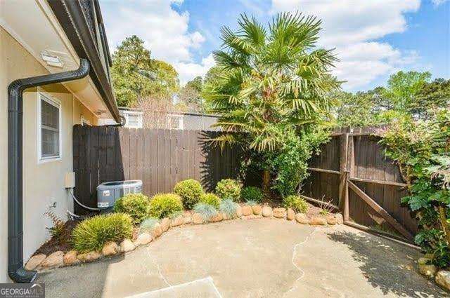 6402 Park Avenue B4, Sandy Springs, GA 30342