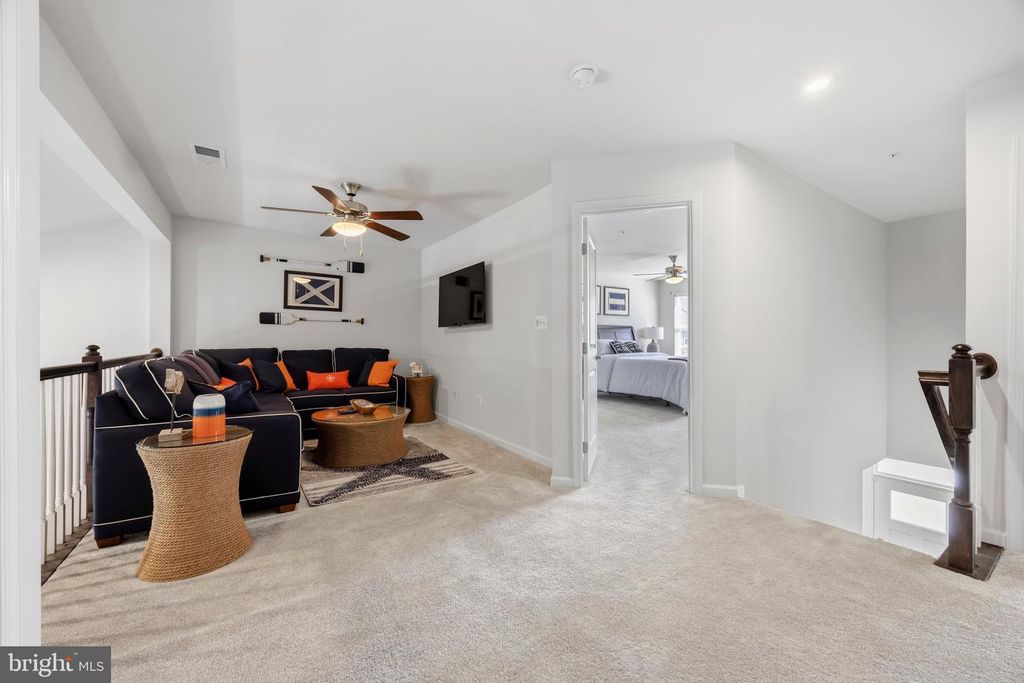 Image 26 of property listing at 500 TURNSTONE CT, Essex, MD 21221