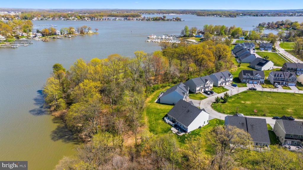 Image 43 of property listing at 500 TURNSTONE CT, Essex, MD 21221