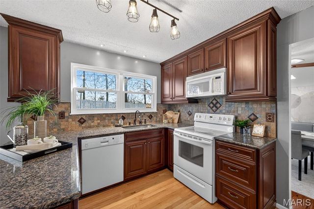 2927 Bromley Drive, O'fallon, MO 63368