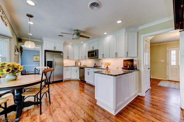 15 Rockledge Ter, Pequannock Twp., NJ 07444
