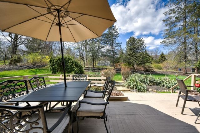 15 Rockledge Ter, Pequannock Twp., NJ 07444