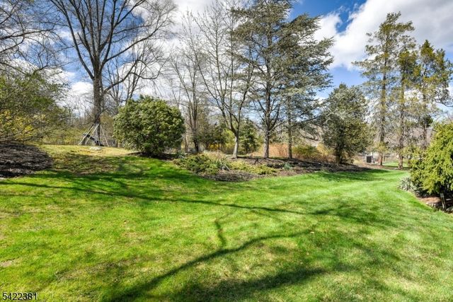 15 Rockledge Ter, Pequannock Twp., NJ 07444