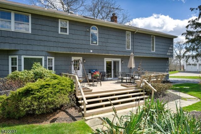 15 Rockledge Ter, Pequannock Twp., NJ 07444