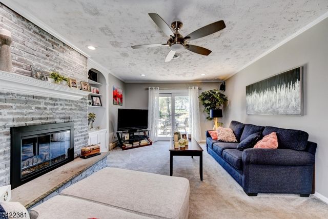 15 Rockledge Ter, Pequannock Twp., NJ 07444
