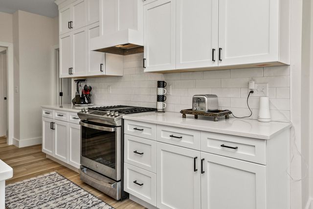 6038 South Maryland Avenue, Springfield, MO 65810