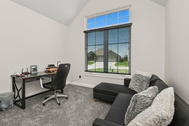 6038 South Maryland Avenue, Springfield, MO 65810
