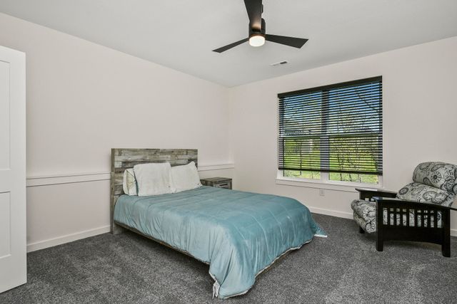 6038 South Maryland Avenue, Springfield, MO 65810