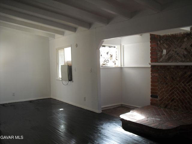 724 W H-10, Lancaster, CA 93534