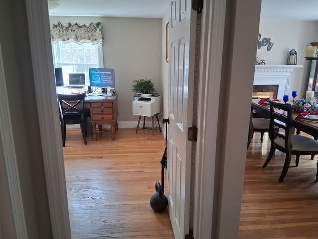 13 Meadowview Road, Foxboro, MA 02035