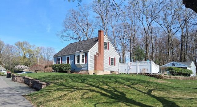 13 Meadowview Road, Foxboro, MA 02035