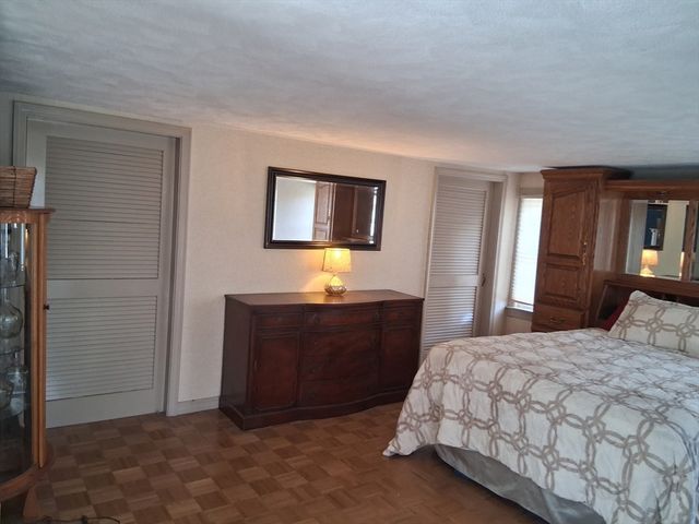 13 Meadowview Road, Foxboro, MA 02035