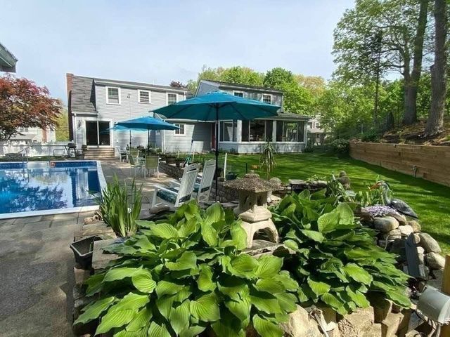 13 Meadowview Road, Foxboro, MA 02035