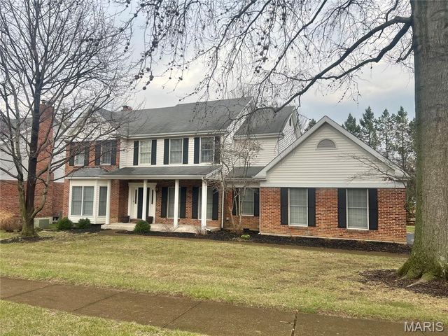 1418 Warson Oaks Court, Warson Woods, MO 63122