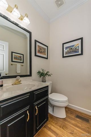 1418 Warson Oaks Court, Warson Woods, MO 63122