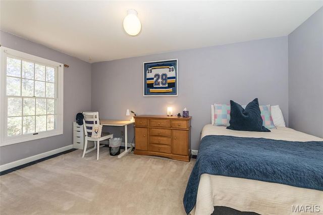 1418 Warson Oaks Court, Warson Woods, MO 63122