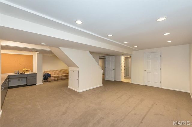 1418 Warson Oaks Court, Warson Woods, MO 63122