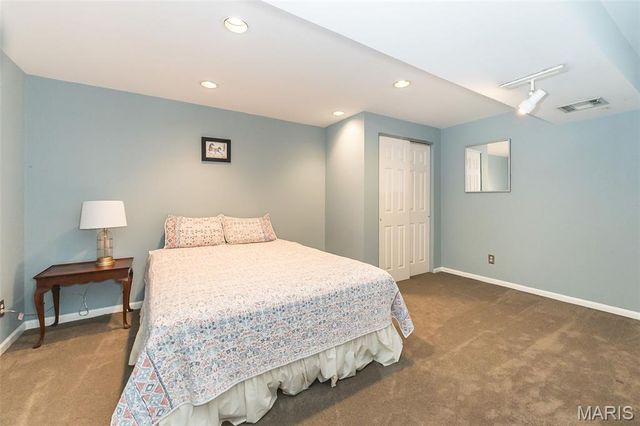 1418 Warson Oaks Court, Warson Woods, MO 63122