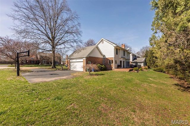 1418 Warson Oaks Court, Warson Woods, MO 63122