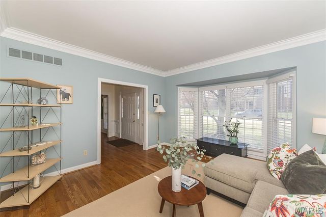 1418 Warson Oaks Court, Warson Woods, MO 63122