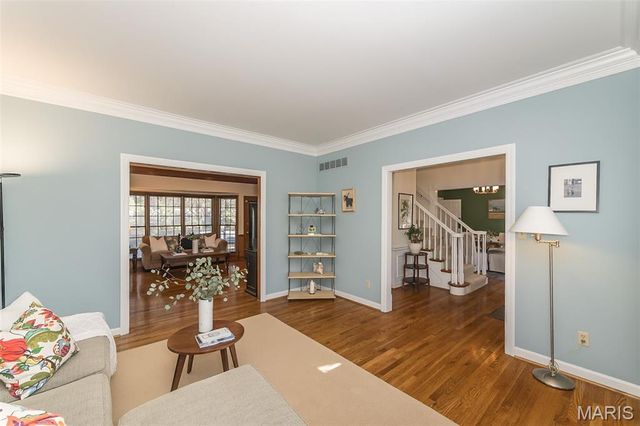 1418 Warson Oaks Court, Warson Woods, MO 63122