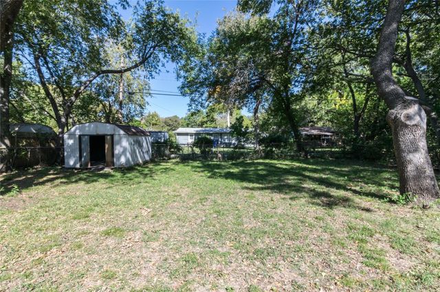 2515 Greenhurst Drive, Dallas, TX 75234