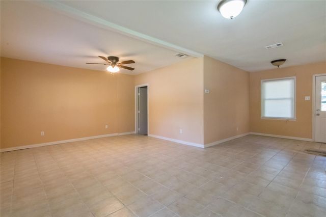 2515 Greenhurst Drive, Dallas, TX 75234