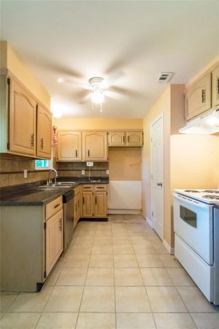 2515 Greenhurst Drive, Dallas, TX 75234