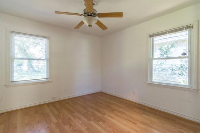 2515 Greenhurst Drive, Dallas, TX 75234