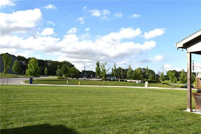 2018 SW Farm Field Lane, Lee's Summit, MO 64082