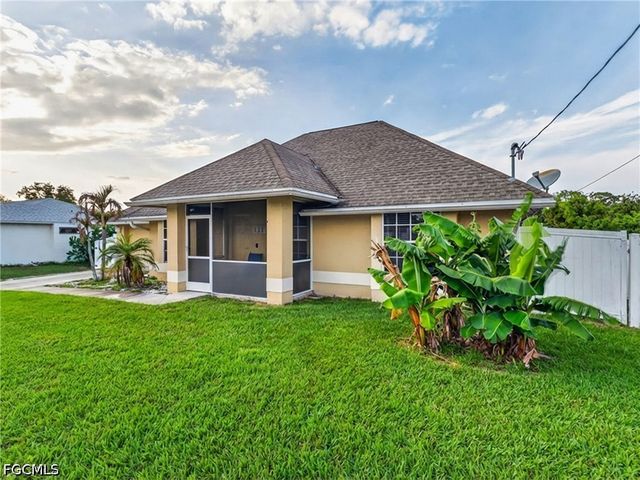 3306 23rd ST SW, Lehigh Acres, FL 33976