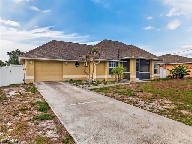 3306 23rd ST SW, Lehigh Acres, FL 33976