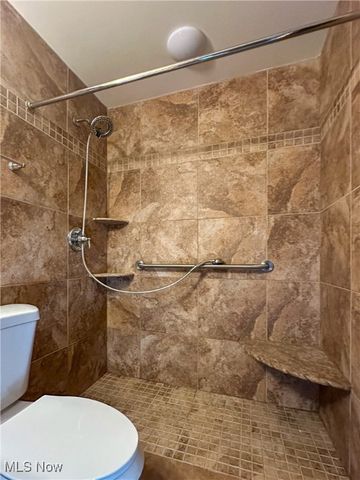 401 Indiana Avenue, Girard, OH 44420