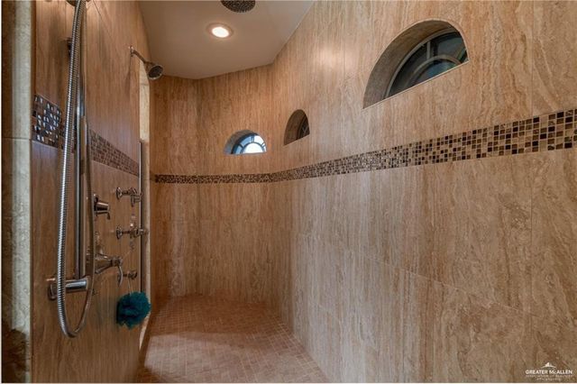 3210 S 5th Lane, Mcallen, TX 78503