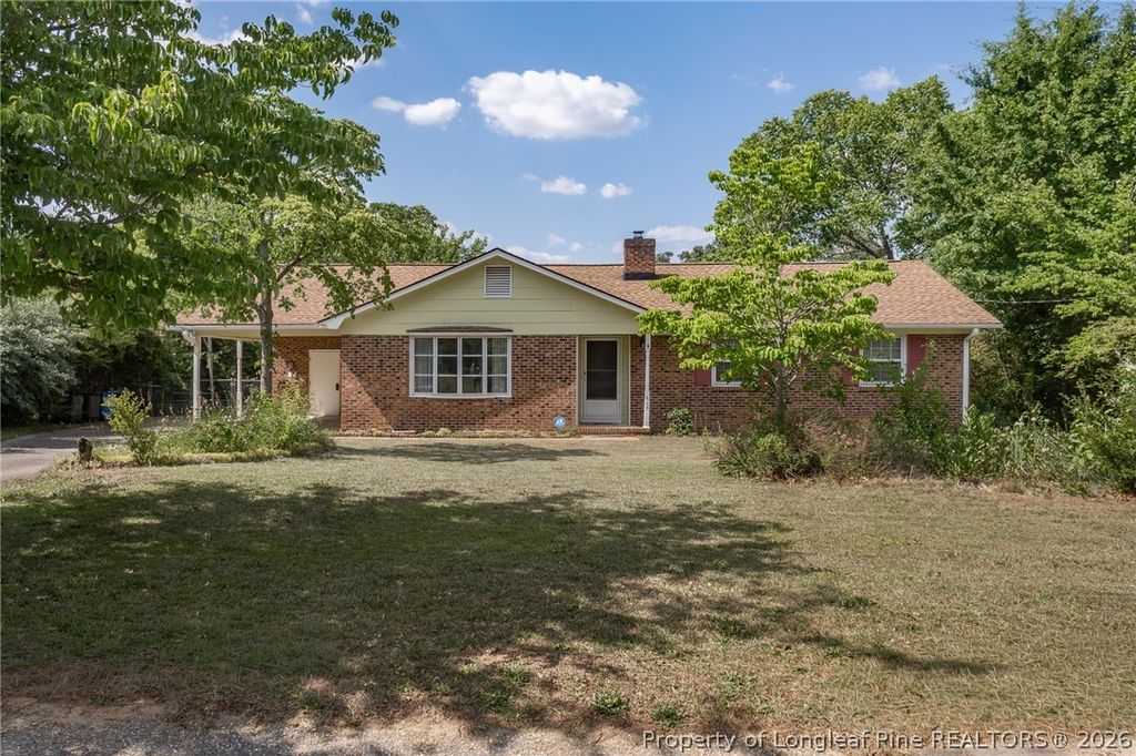 605 Dandridge Drive, Fayetteville, NC 28303 — exterior