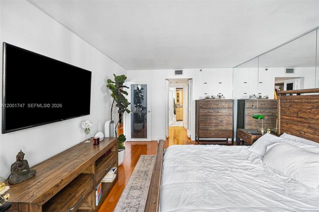 555 NE 15th St 26F, Miami, FL 33132