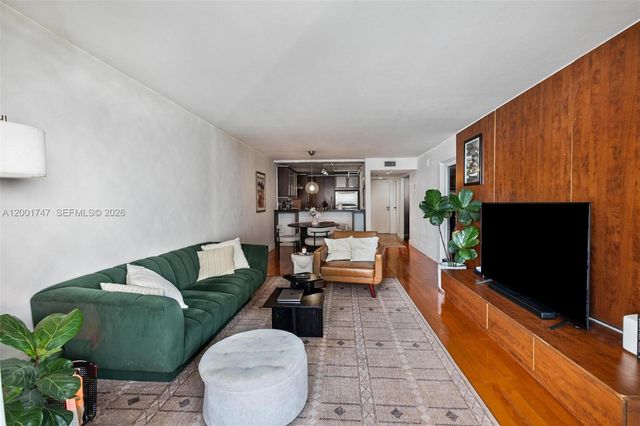 555 NE 15th St 26F, Miami, FL 33132