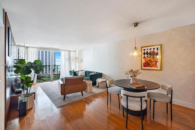 555 NE 15th St 26F, Miami, FL 33132