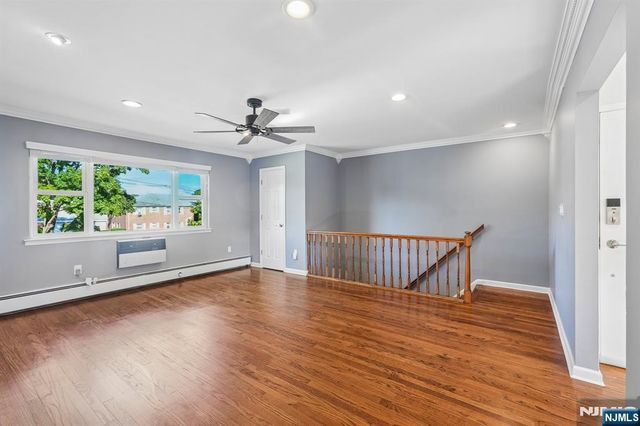 39 Manchester Court 122, Wayne, NJ 07470