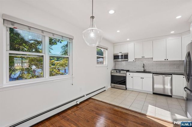 39 Manchester Court 122, Wayne, NJ 07470
