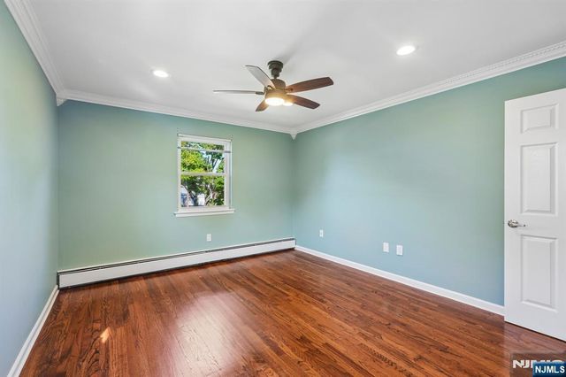 39 Manchester Court 122, Wayne, NJ 07470