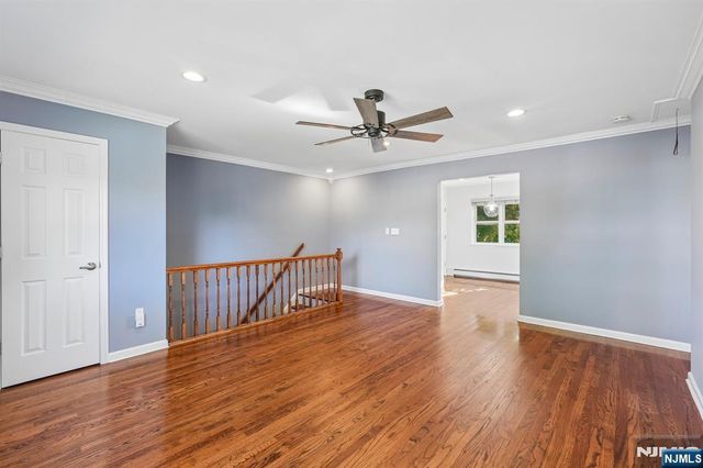 39 Manchester Court 122, Wayne, NJ 07470