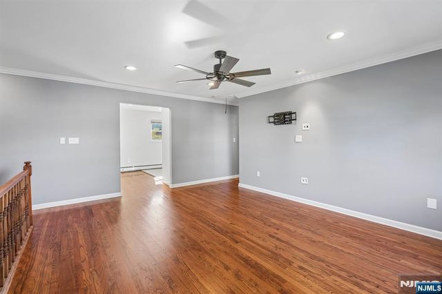 39 Manchester Court 122, Wayne, NJ 07470