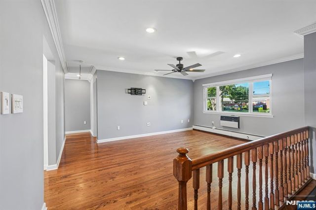 39 Manchester Court 122, Wayne, NJ 07470