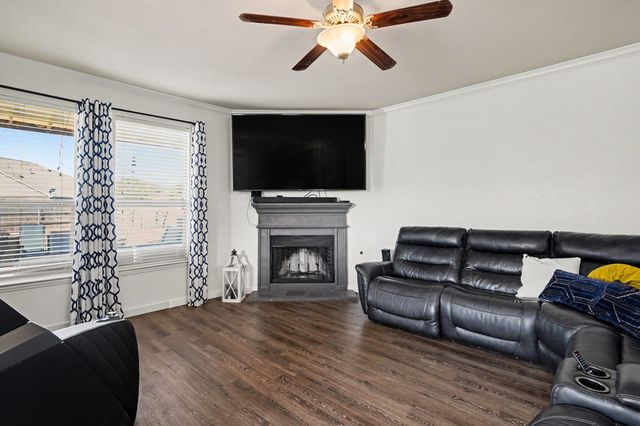 919 Keel Line Court, Crowley, TX 76036