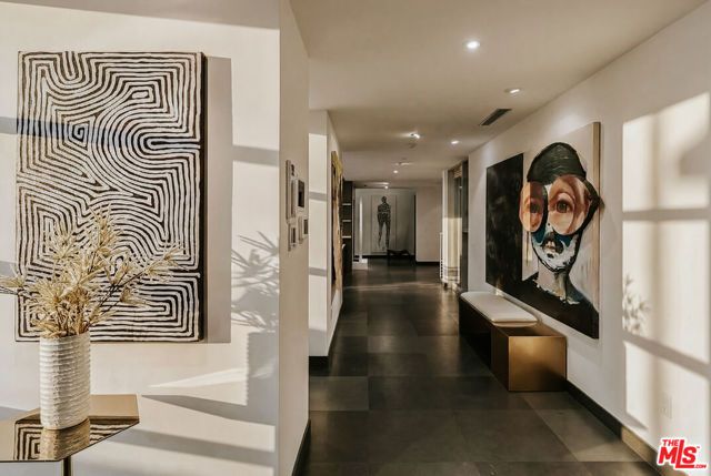 2651 Nichols Canyon Road, Los Angeles, CA 90046