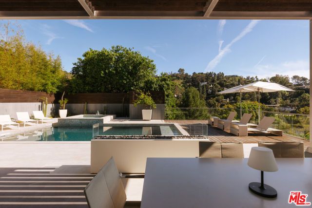 2651 Nichols Canyon Road, Los Angeles, CA 90046