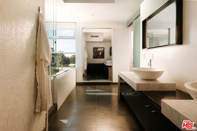 2651 Nichols Canyon Road, Los Angeles, CA 90046