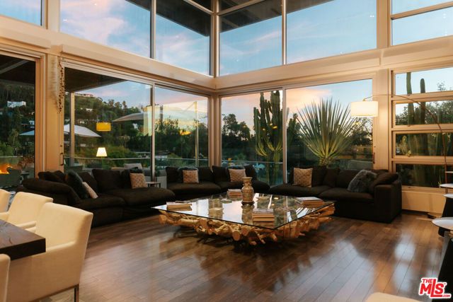 2651 Nichols Canyon Road, Los Angeles, CA 90046